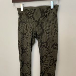 Lulu lemon snakeskin print leggings